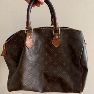 Louis Vuitton Speedy Bag